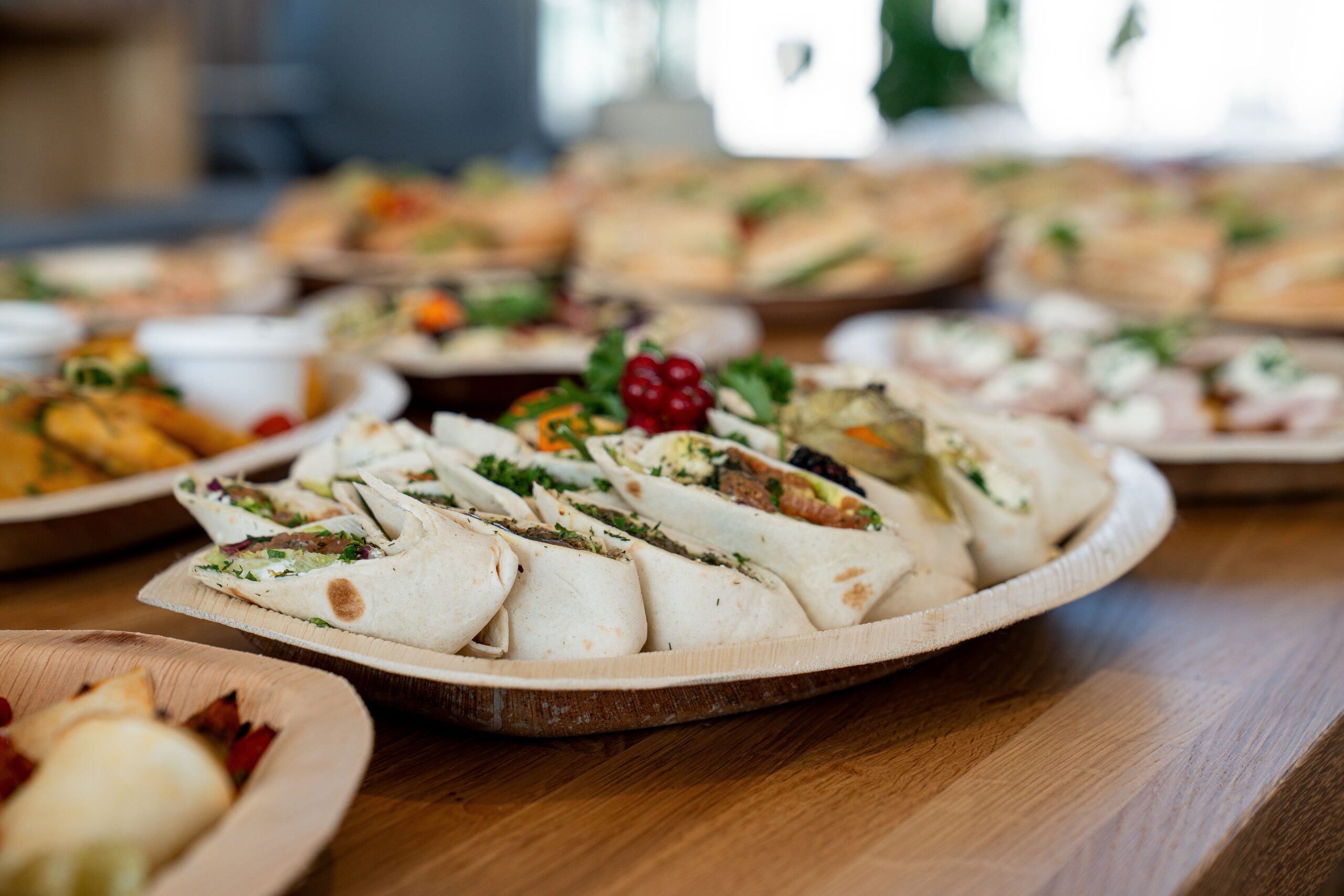 serveringsfat och matförpackning för mingel och event